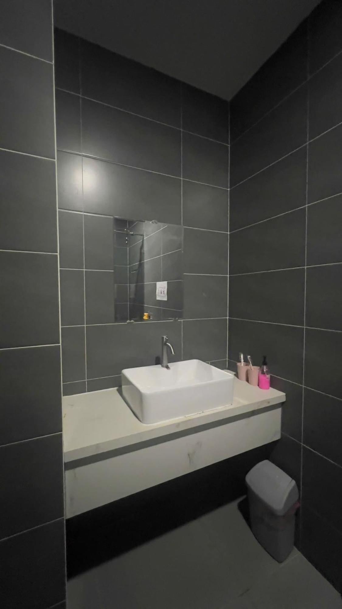 Appartamento Start House Coliving Walk 5 Minute To The Airport Thành Pho Ho Chí Minh Esterno foto
