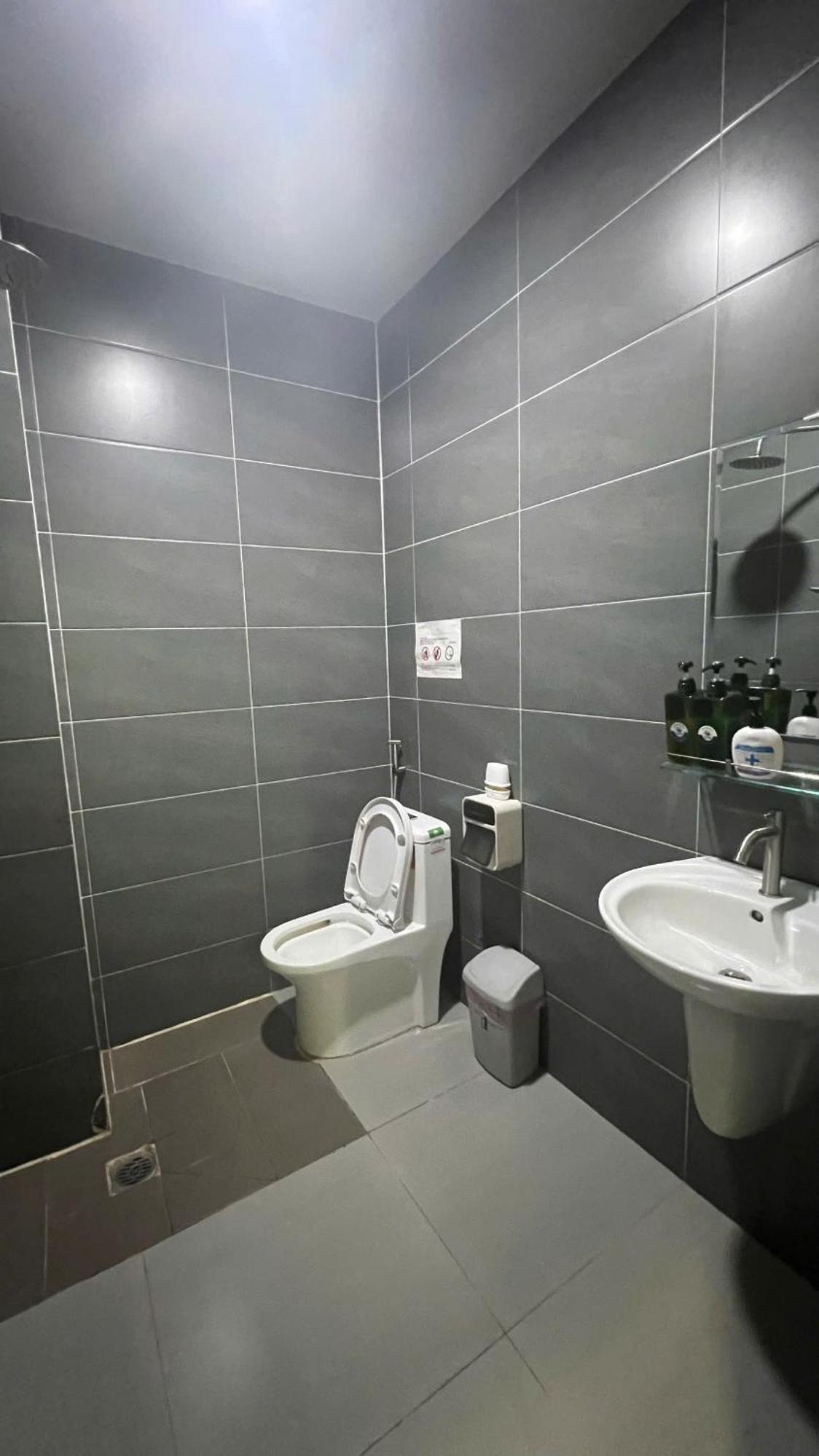 Appartamento Start House Coliving Walk 5 Minute To The Airport Thành Pho Ho Chí Minh Esterno foto